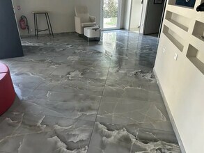 Local en La Verpillière en venta Foto del interior- Imagen 2 de 4