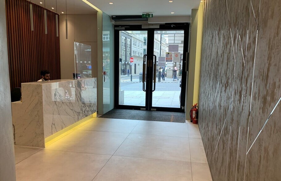 30 Haymarket, London en alquiler - Foto del edificio - Imagen 3 de 3