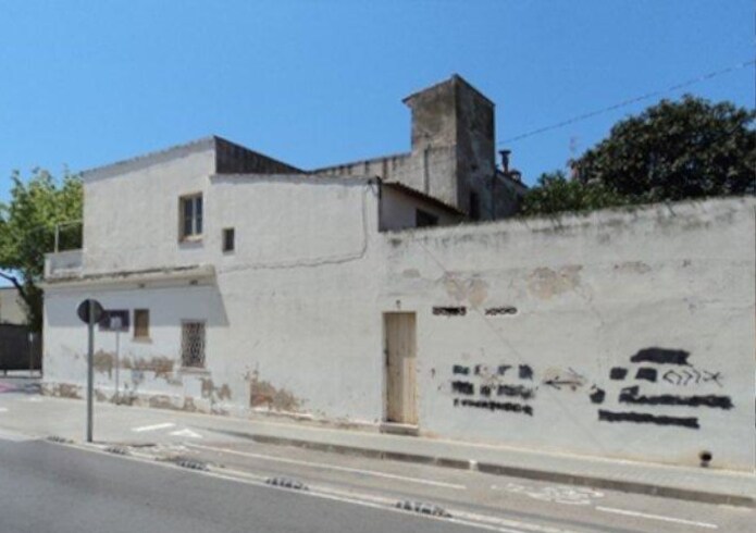 Sector 8 Renfe - La Bòvila cartera de 2 inmuebles en venta en LoopNet.es - Foto del edificio - Imagen 1 de 6