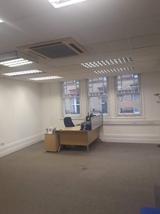 7-11 Cross St, Reading en alquiler Foto del interior- Imagen 1 de 2