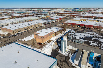 8300 Rue De L'industrie, Montréal, QC - VISTA AÉREA  vista de mapa