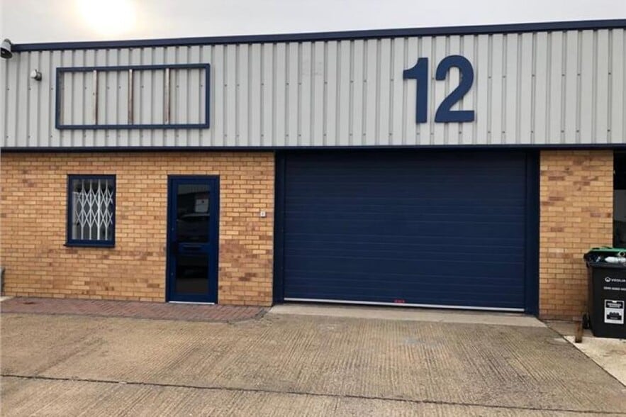 Stacey Bushes, Milton Keynes en alquiler - Foto del edificio - Imagen 2 de 5