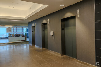 100, 110, and 120 King St W, Hamilton, ON en alquiler Foto del interior- Imagen 2 de 3