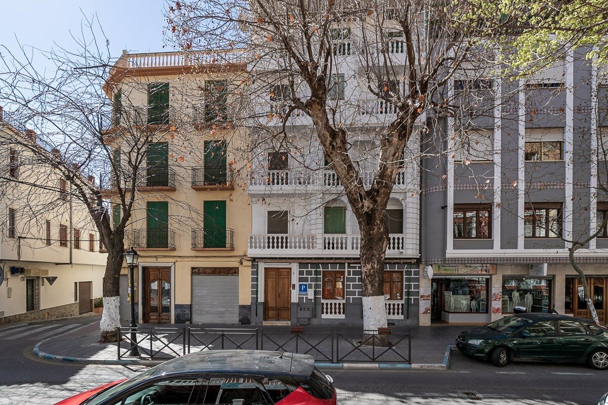 Hotel y hospedaje en Lanjarón, Granada en venta Foto del edificio- Imagen 1 de 51