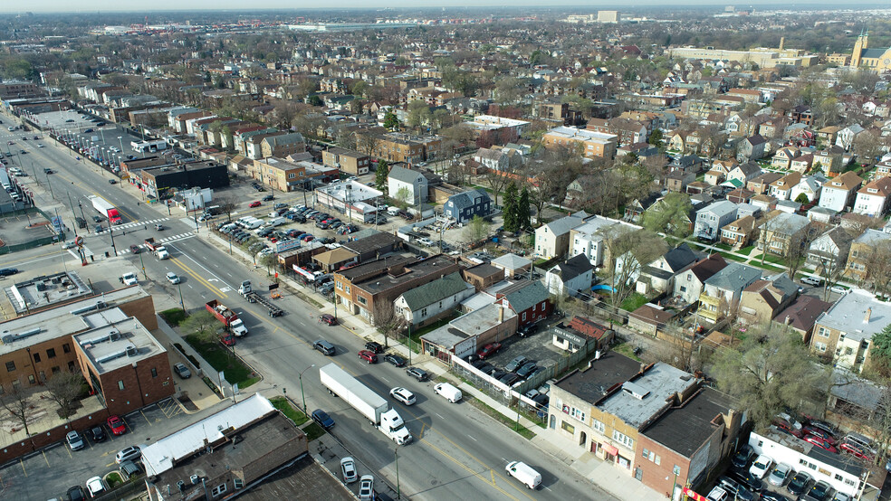 Multi-Tenant and Mixed-Use Retail cartera de 5 inmuebles en venta en LoopNet.es - Foto del edificio - Imagen 2 de 5