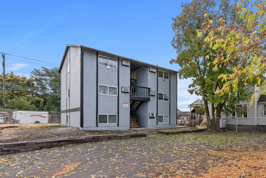 1521 N Maple St, Spokane, WA en venta - Foto del edificio - Imagen 1 de 14