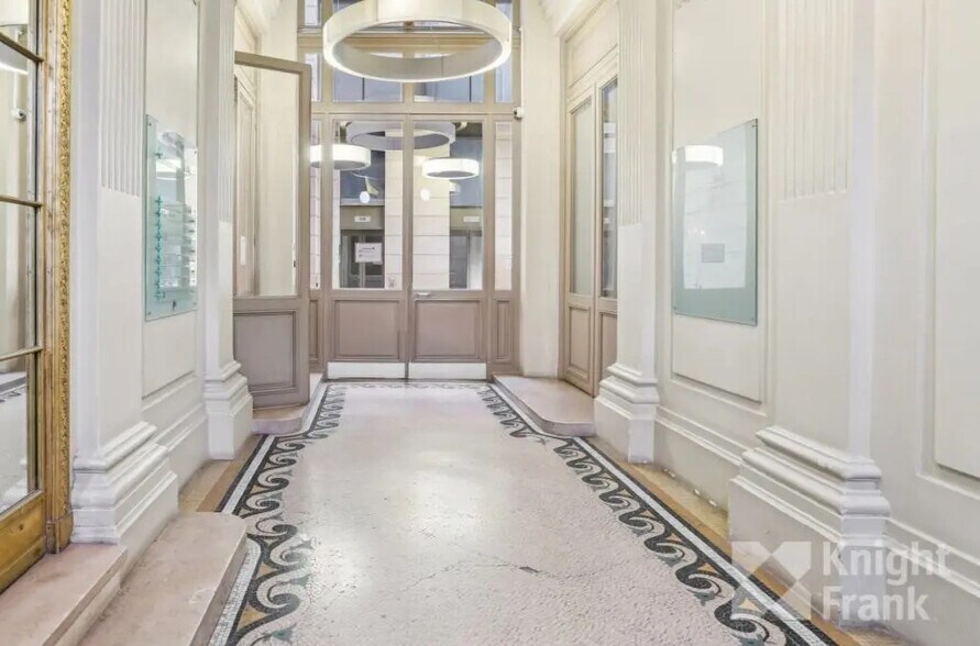 4 Place De L'Opera, Paris en alquiler - Vestíbulo - Imagen 2 de 7
