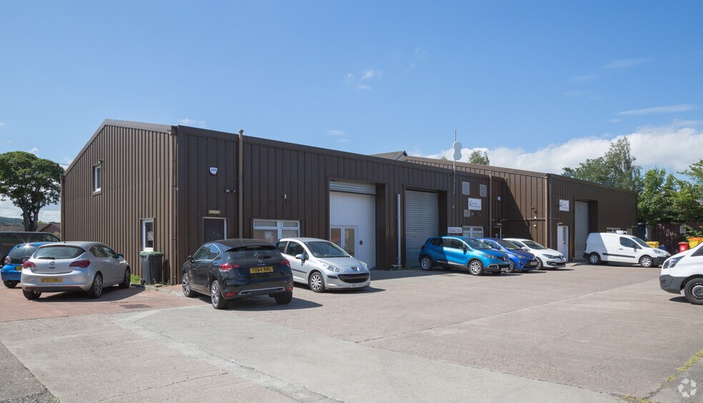 Mill Rd, Linlithgow en alquiler - Foto del edificio - Imagen 2 de 6