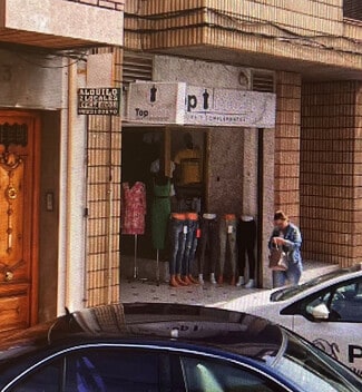 Más detalles de Plaza Miguel Echegaray, 4, Quintanar de la Orden - Edificio residencial​ en venta