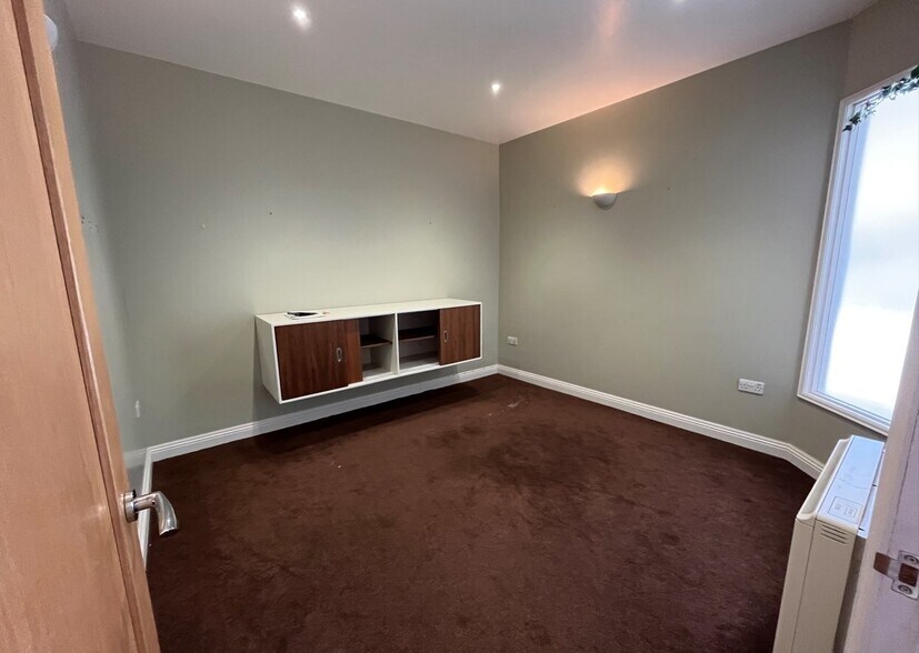 2-12 Bank St, Melksham en alquiler - Foto del edificio - Imagen 2 de 3