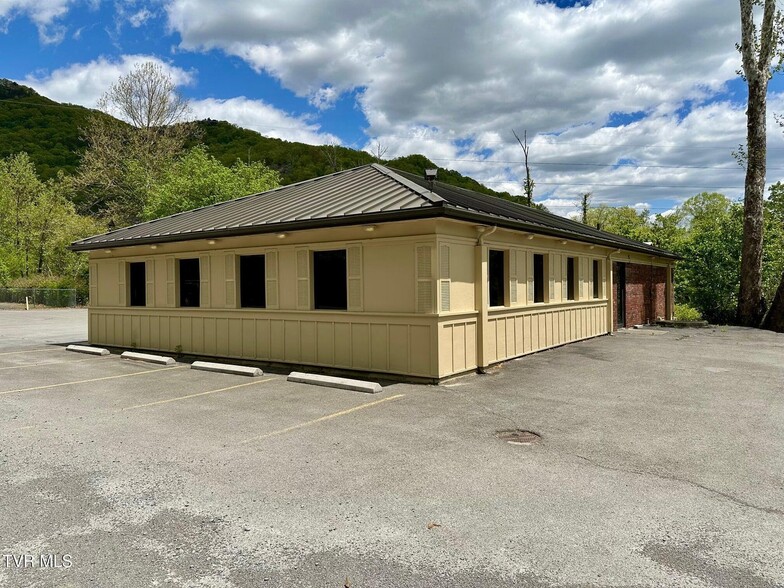 920 E 5th St N, Big Stone Gap, VA en venta - Foto principal - Imagen 1 de 1