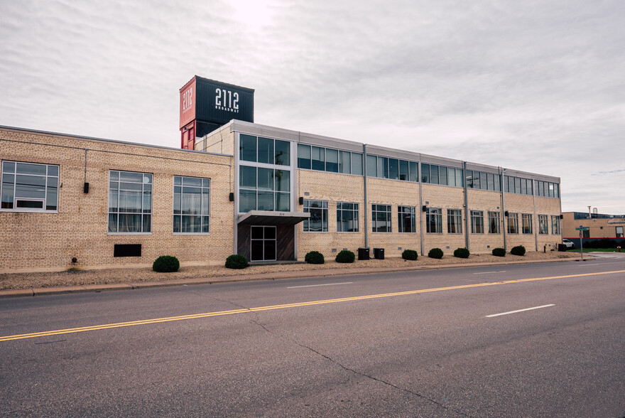 2112 Broadway St NE, Minneapolis, MN en alquiler - Foto del edificio - Imagen 1 de 8