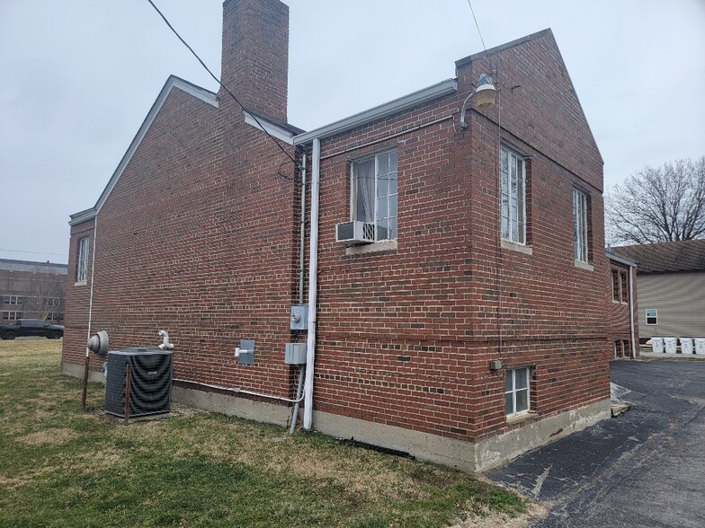 2331 Poplar St, Terre Haute, IN en alquiler - Foto del edificio - Imagen 3 de 8