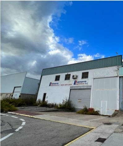 Nave en Toral de los Vados, León en venta - Foto del edificio - Imagen 1 de 11