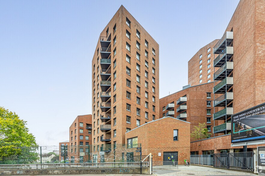 18 Gillender St, London en venta - Foto del edificio - Imagen 2 de 4