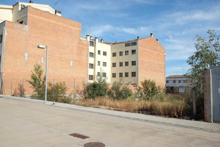 Carrer Josep Pané, Bell-lloc d'Urgell, Lérida en venta - Foto principal - Imagen 2 de 12