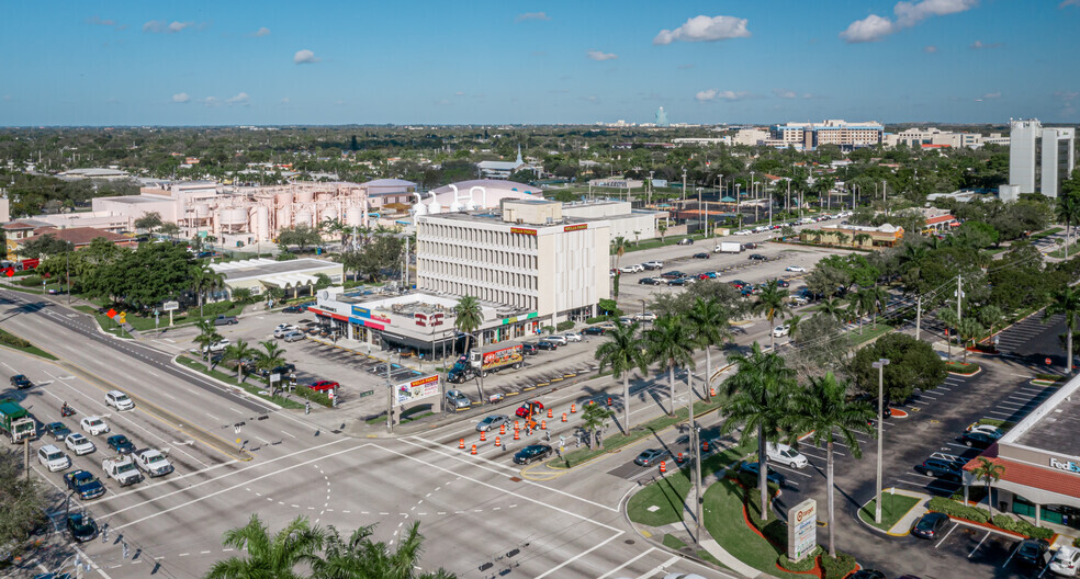 3325 Hollywood Blvd, Hollywood, FL en alquiler - Vista aérea - Imagen 2 de 8