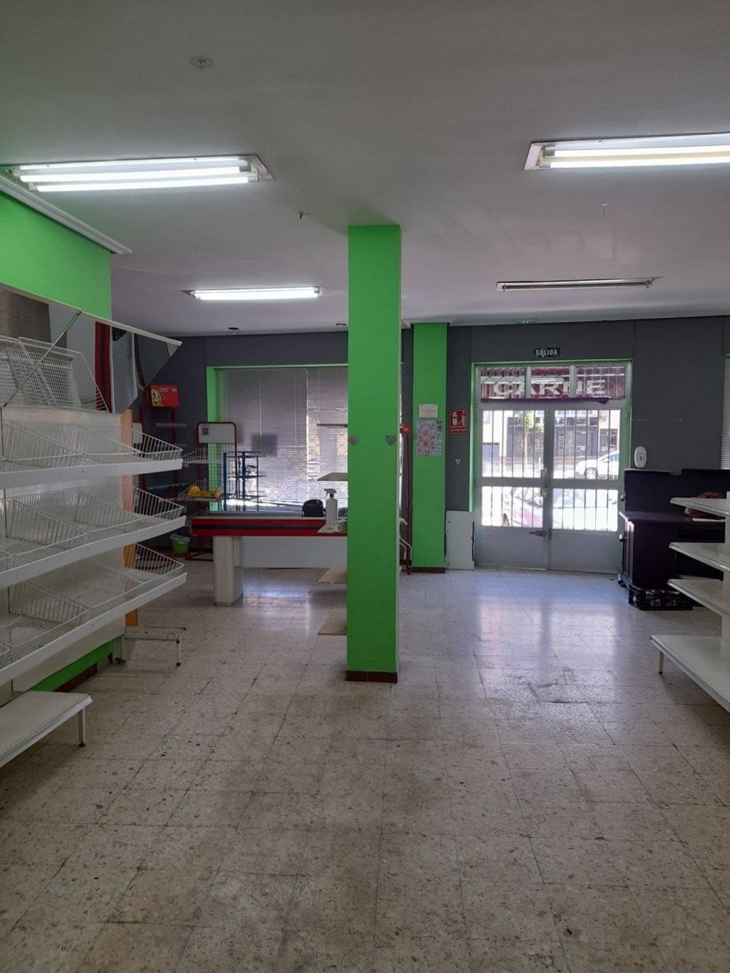 Local en Cáceres, Cáceres en venta Foto del interior- Imagen 1 de 15