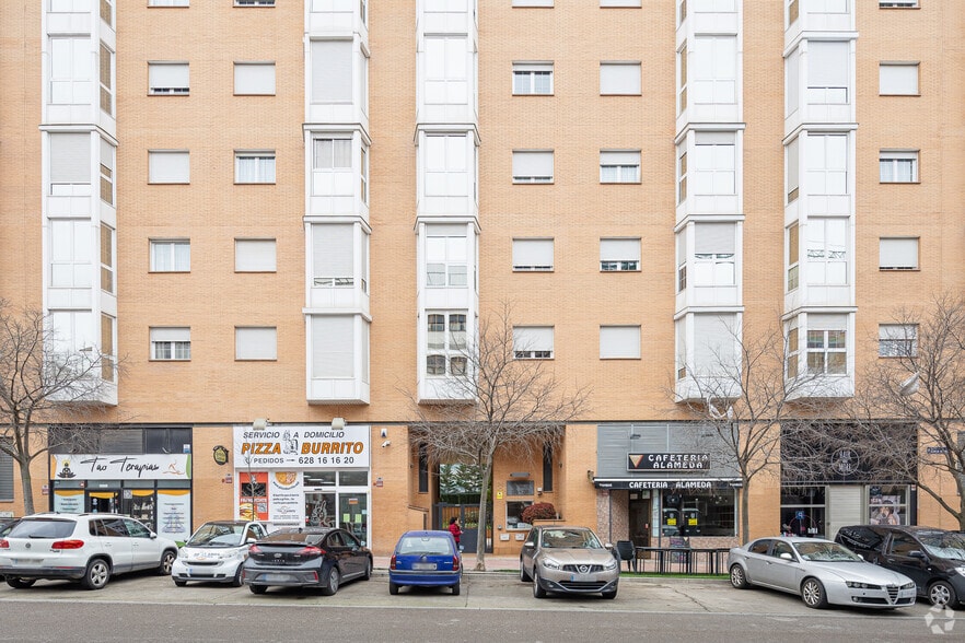 Calle Alameda del Valle, 34-36, Alameda del Valle, Madrid en alquiler - Foto del edificio - Imagen 3 de 3