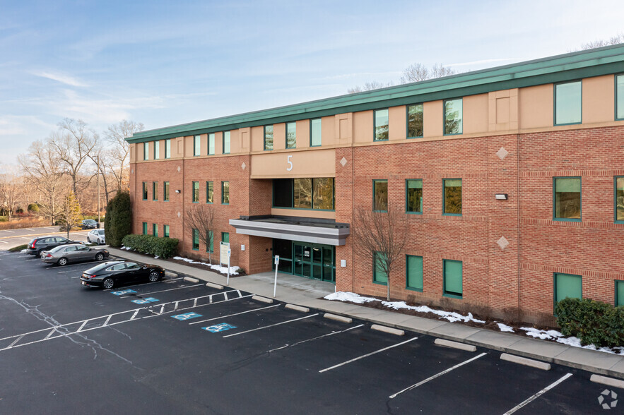 1405 S County Trl, East Greenwich, RI en alquiler - Foto del edificio - Imagen 1 de 37