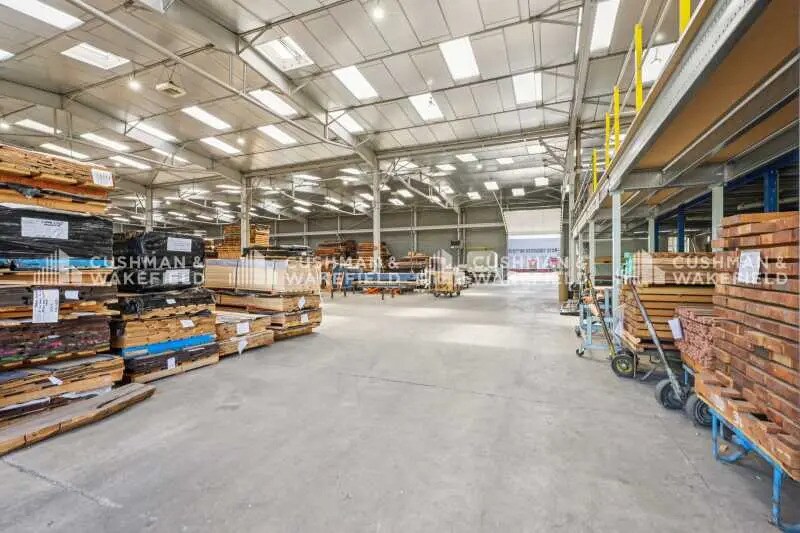 15 Rue D'Anjou, Saint-Quentin-Fallavier en venta - Foto del edificio - Imagen 3 de 12