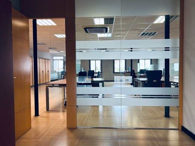 Más detalles de Oficina en alquiler