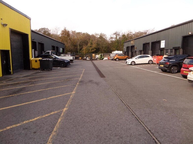 6 Millers Av, Bridgend en alquiler - Foto del edificio - Imagen 2 de 4