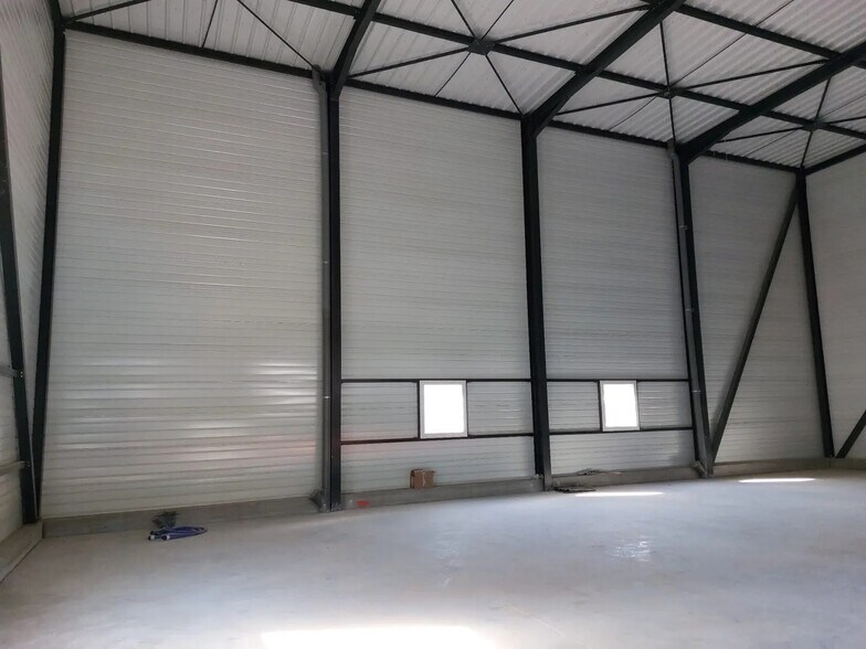 Nave en Brignoles en alquiler - Foto del interior - Imagen 3 de 7
