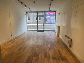 54 Lee Ln, Bolton en alquiler Foto del interior- Imagen 1 de 3