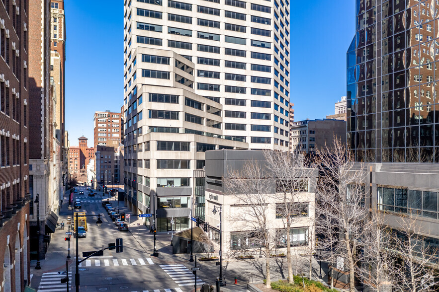 1100 Main St, Kansas City, MO en alquiler - Foto del edificio - Imagen 3 de 28