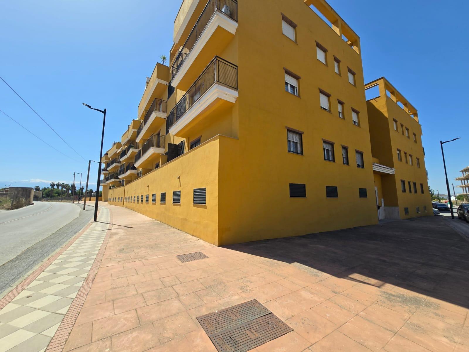 Local en Atarfe, Granada en venta Foto del edificio- Imagen 1 de 15