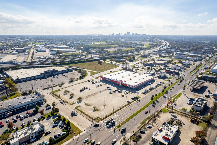 4600 Chef Menteur Hwy, New Orleans, LA en venta - Foto del edificio - Imagen 2 de 16