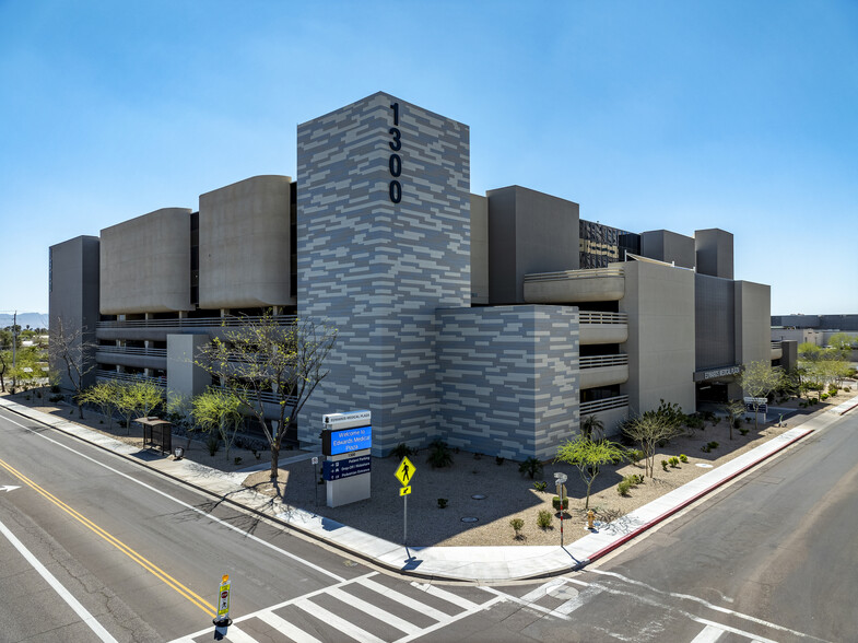 1300 N 12th St, Phoenix, AZ en alquiler - Foto del edificio - Imagen 3 de 12