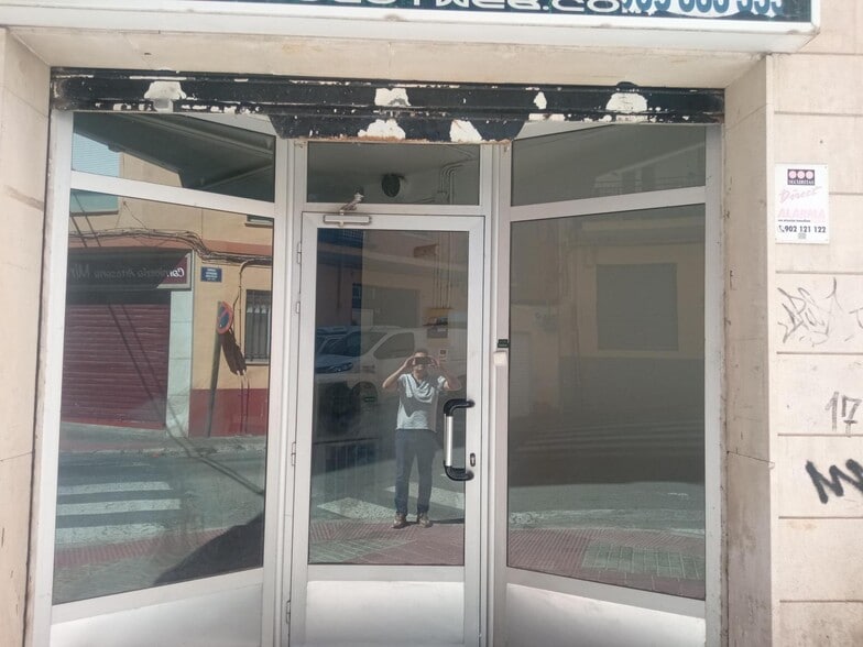 Local en Alcoy, Alicante en venta - Foto del edificio - Imagen 3 de 17