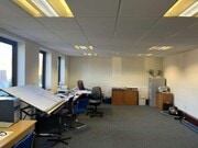 Unit 32 Lambourne Crescent