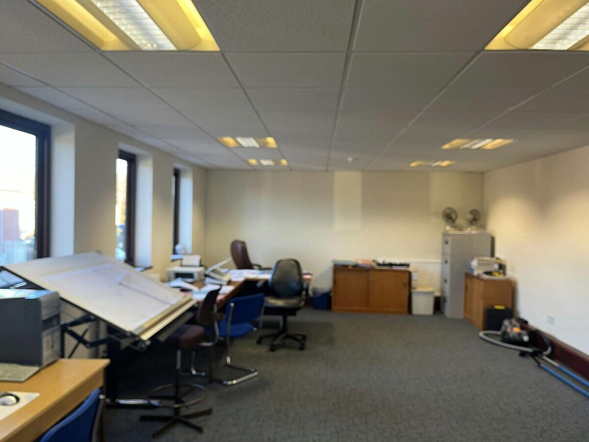 31-37 Lambourne Crescent, Cardiff, VGL CF14 5GG - Unidad 32 -  - Foto del interior - Image 2 of 3