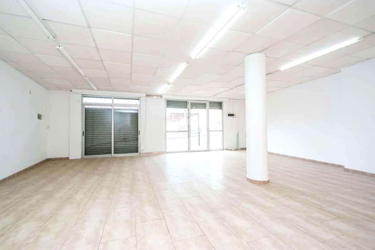 Edificio residencial en Castellar del Vallès, Barcelona en venta Foto del interior- Imagen 1 de 5