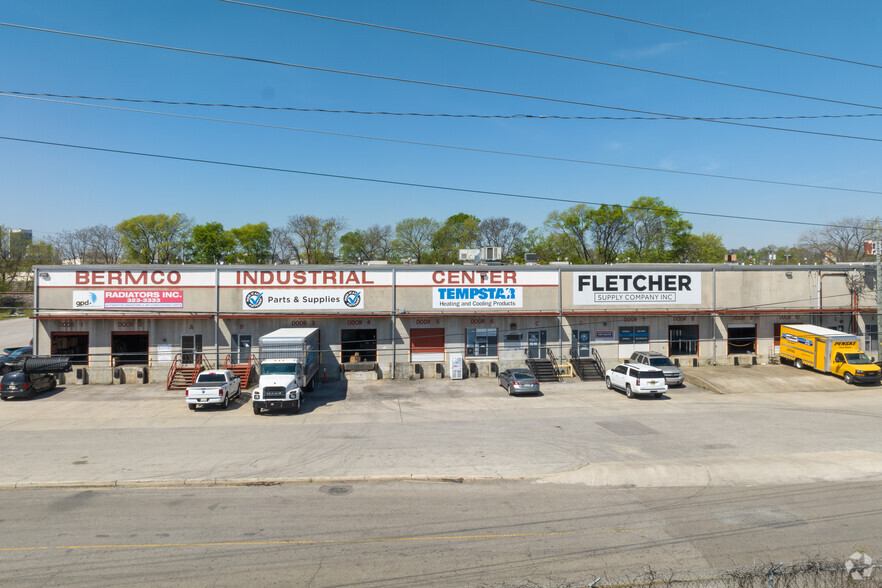 3230 Messer Airport Hwy, Birmingham, AL en alquiler - Foto del edificio - Imagen 3 de 5