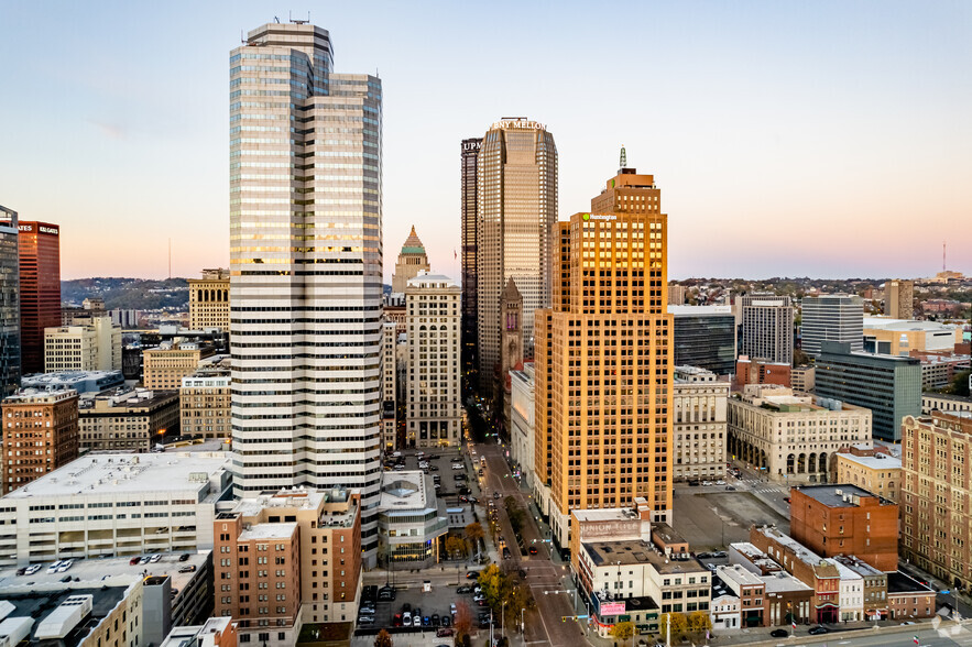 500 Grant St, Pittsburgh, PA en alquiler - Vista aérea - Imagen 3 de 3