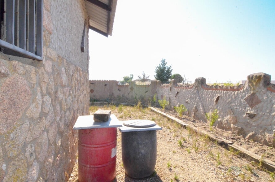 Nave en Calvarrasa de Arriba en venta - Foto del edificio - Imagen 3 de 49