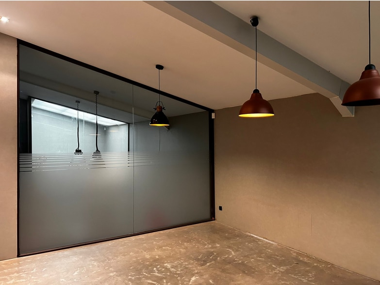 Nave en Alcorcón, Madrid en venta - Foto del interior - Imagen 3 de 7