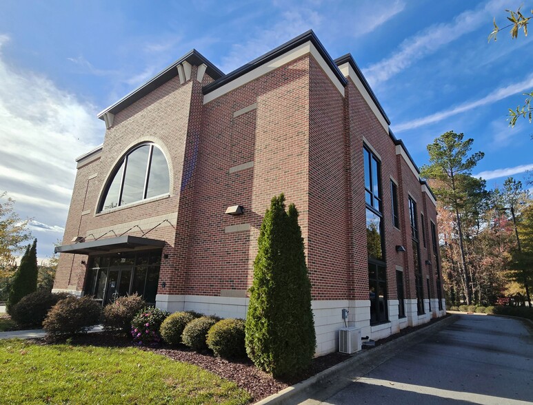 701 Mutual Ct, Raleigh, NC en alquiler - Foto del edificio - Imagen 1 de 50