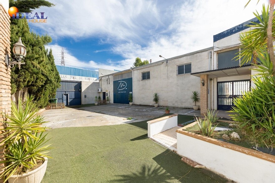 Nave en Atarfe en venta - Foto del edificio - Imagen 3 de 34