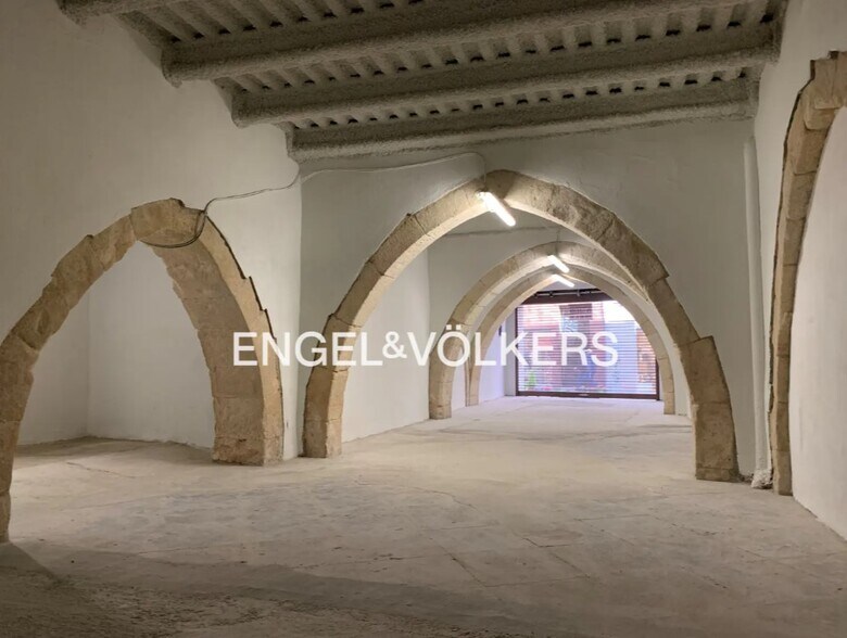 Local en Vilafranca del Penedès, Barcelona en venta - Foto del edificio - Imagen 2 de 6