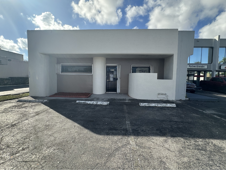 4614 Hollywood Blvd, Hollywood, FL en venta - Foto del edificio - Imagen 1 de 11