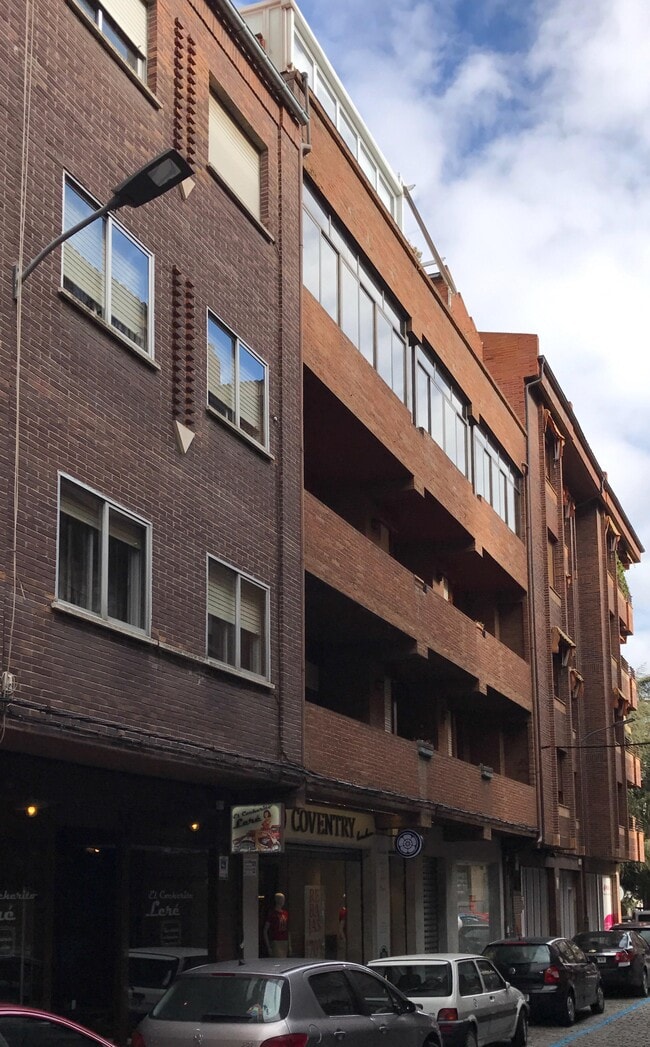 Más detalles de Avenida de Portugal, 24, Ávila - Local en alquiler