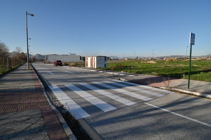 Paseo Cortijo del Conde, Granada, Granada en venta - Foto del edificio - Imagen 2 de 6