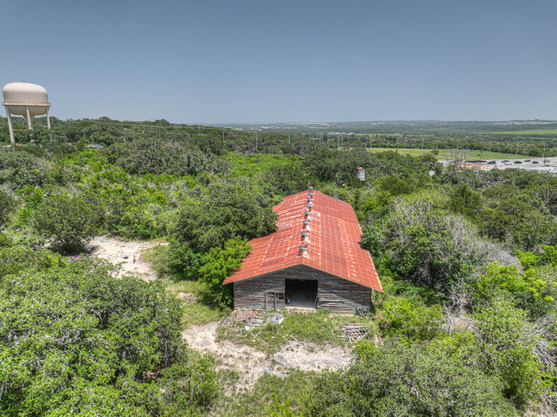 19565 FM 2252, Garden Ridge, TX en venta - Foto del edificio - Imagen 3 de 34