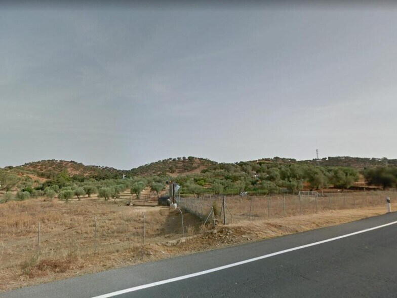 Terreno en Rosal de la Frontera, Huelva en venta - Foto del edificio - Imagen 2 de 5