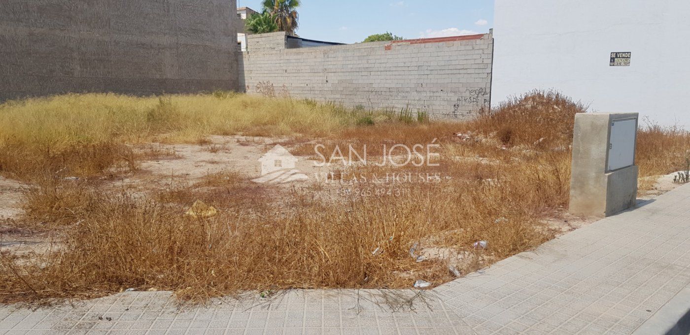 Terreno en Monforte del Cid, Alicante en venta Foto principal- Imagen 1 de 3